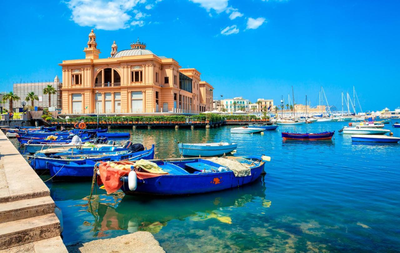 Seagull Apartments - Front And Sea View & Airport בארי מראה חיצוני תמונה