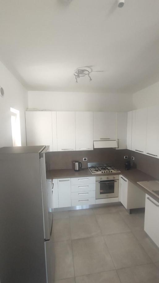 Seagull Apartments - Front And Sea View & Airport בארי מראה חיצוני תמונה